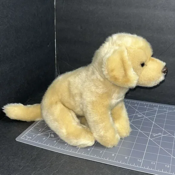 Toys R Us 2013 Golden Yellow Labrador Puppy Dog Realistic Stuffed Animal Plush - Picture 4 of 9